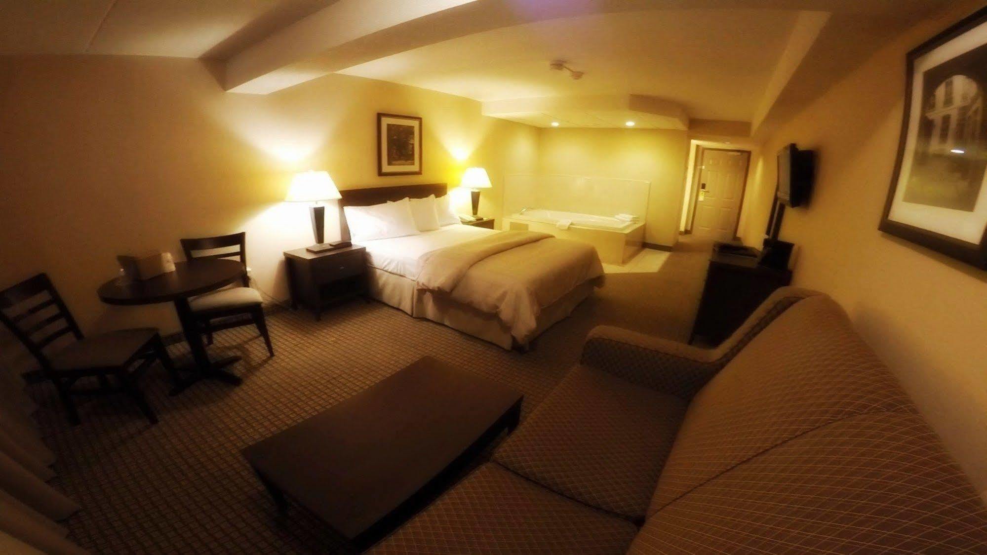 Days Inn By Wyndham Niagara Falls Lundys Lane Exteriér fotografie