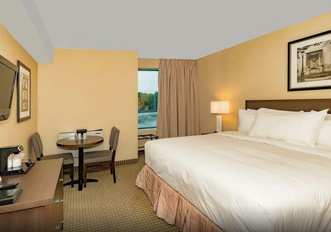 Days Inn By Wyndham Niagara Falls Lundys Lane Exteriér fotografie