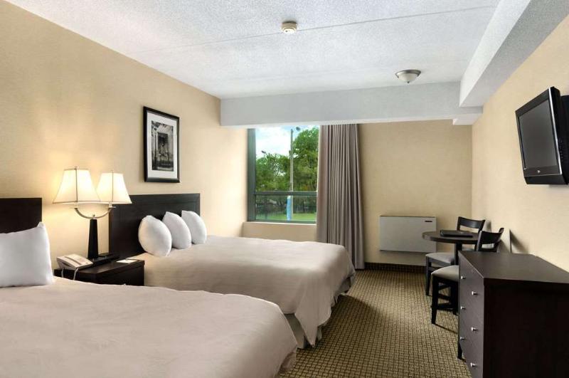 Days Inn By Wyndham Niagara Falls Lundys Lane Exteriér fotografie